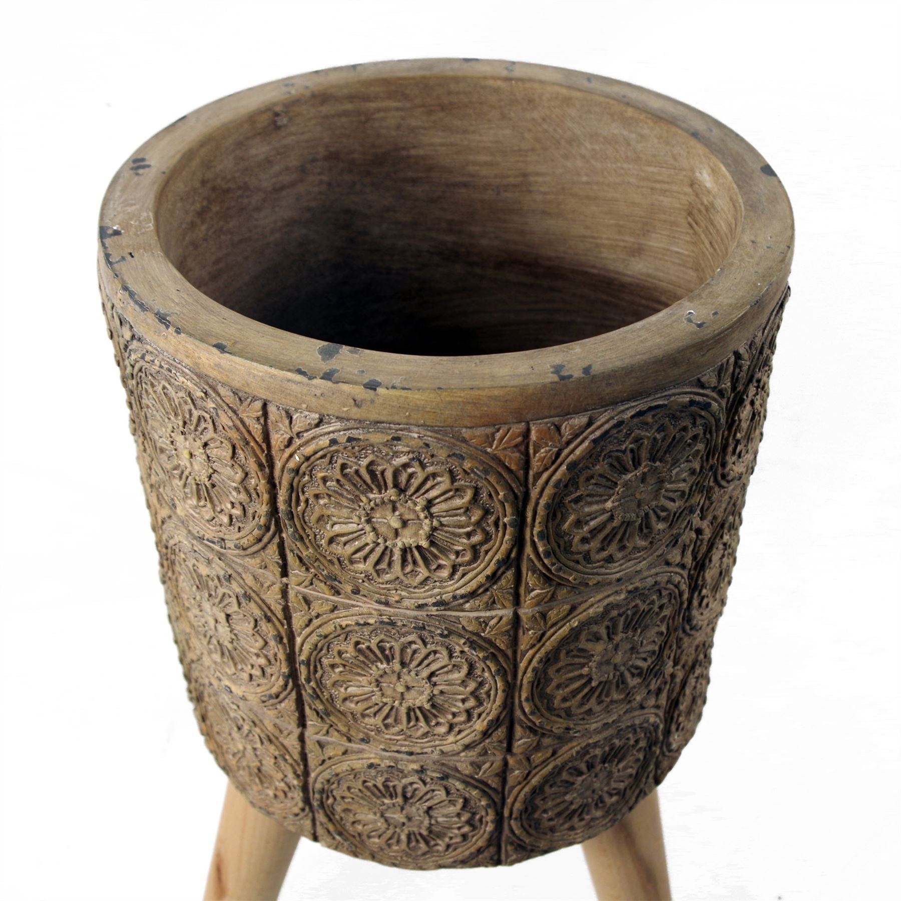 x 21.5cm Zandi Flowers Composite Large Planter 40cm