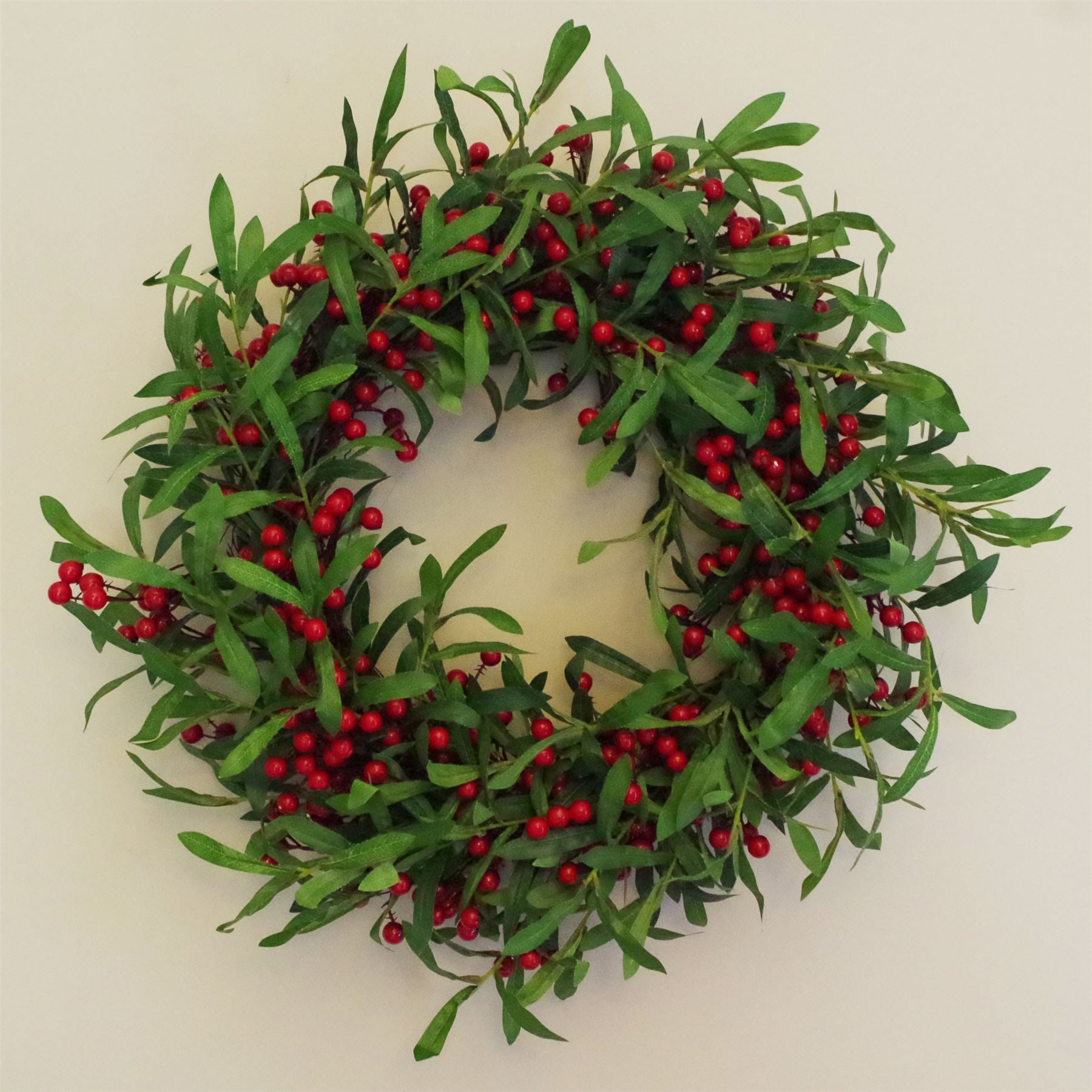 Artificial 60cm Christmas Mistletoe Leaf Red Berry Floristry Wreath