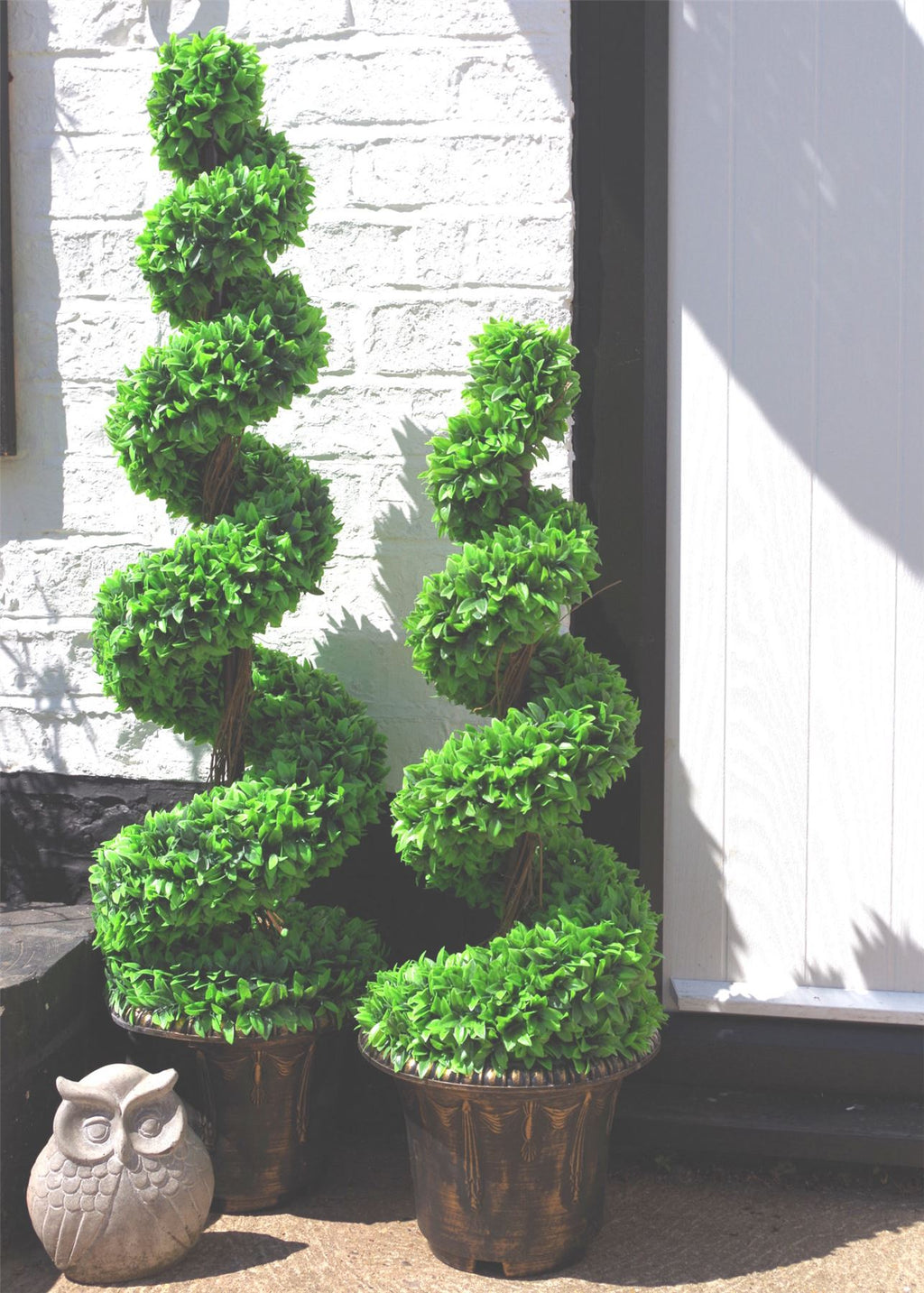120cm Artificial Green Large Leaf Spiral with Decorative Planter