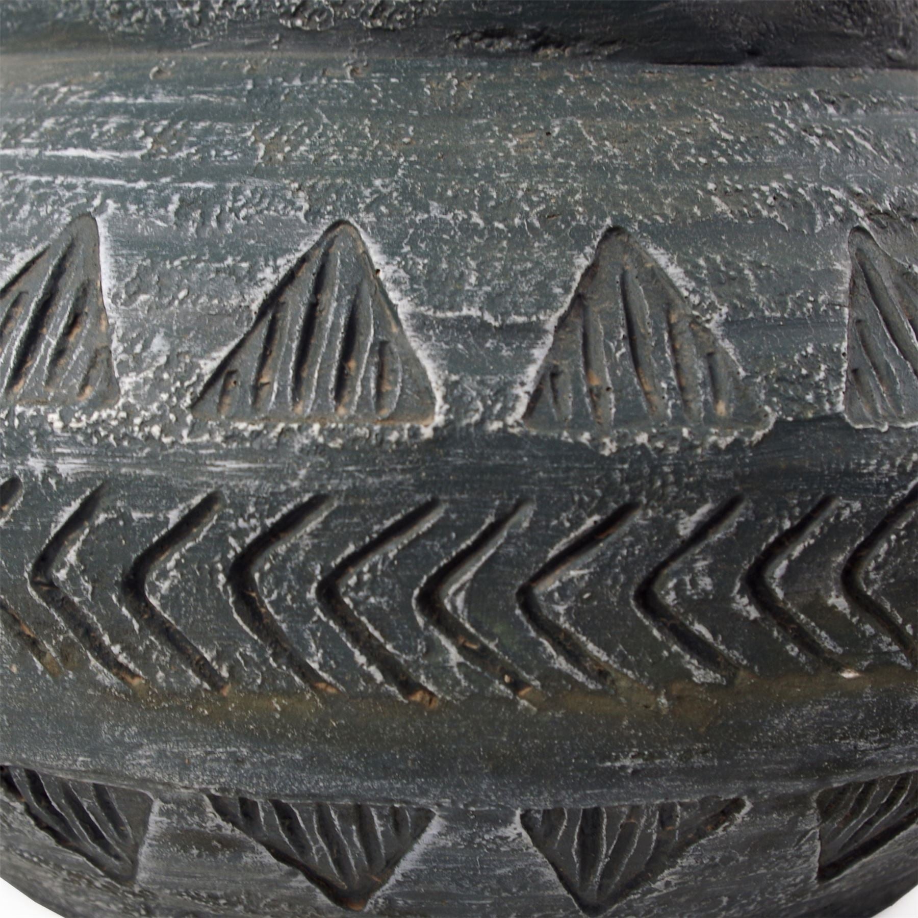 x 40cm Large Grey Gliese Triangle Planter 21cm